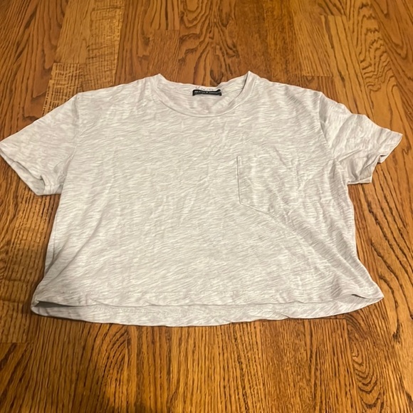 Brandy Melville Woman’s Grey Tee - Picture 1 of 4